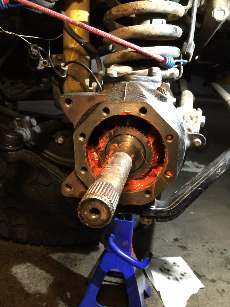Illustration for article titled FZJ80 Land Cruiser Axle RebuildÂ